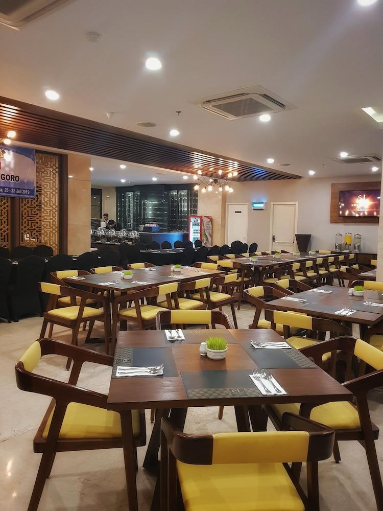 El Malioboro Hotel 4*